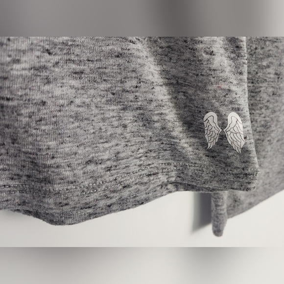 Victoria Secret Gray Heather Long Sleeve Open Back Angel Wings Womens Top Size L - Picture 5 of 8